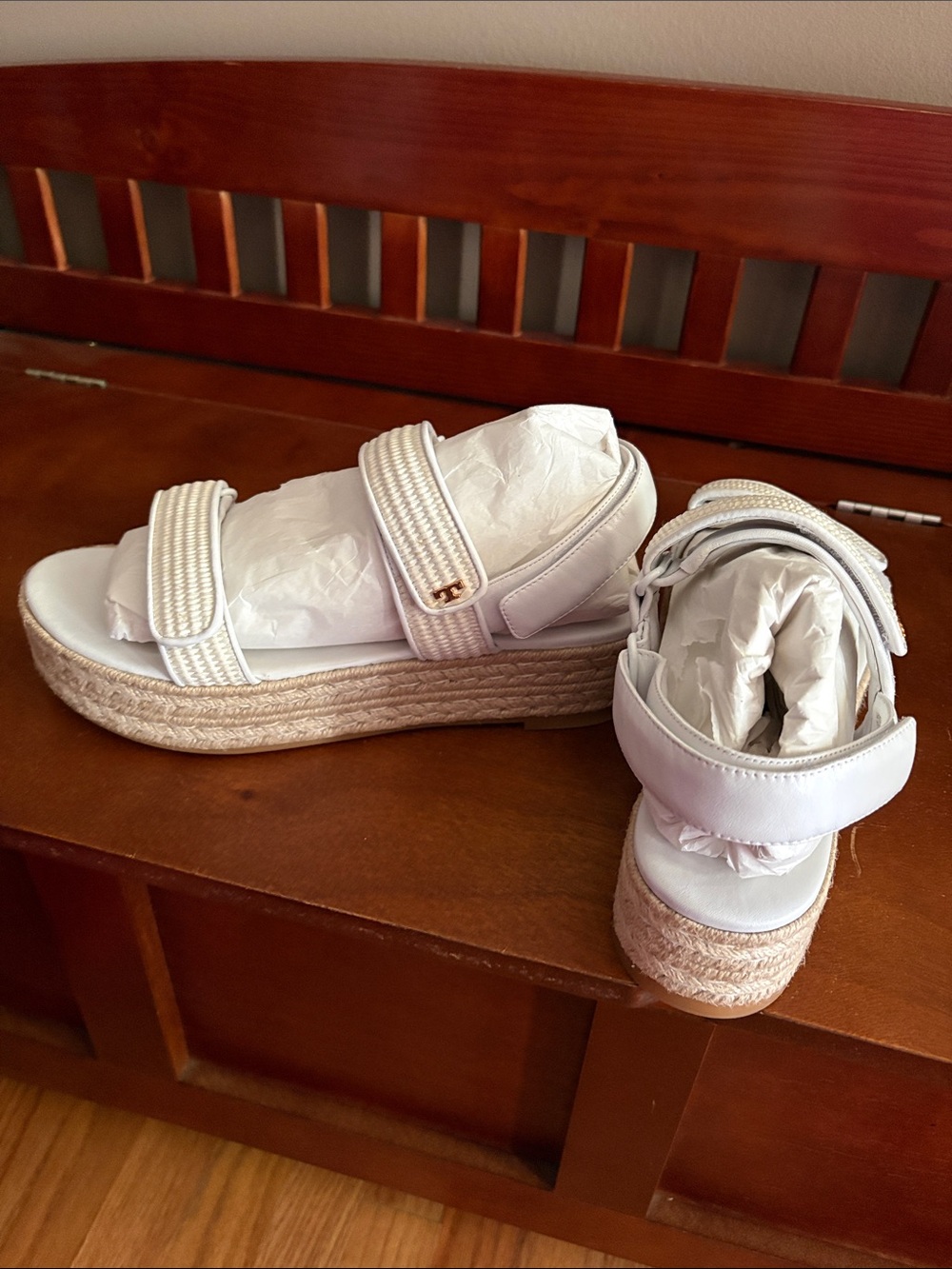 Tory Burch Women's White Espadrille Sandals, Size 10.5 NIB - Picture 4 of 5